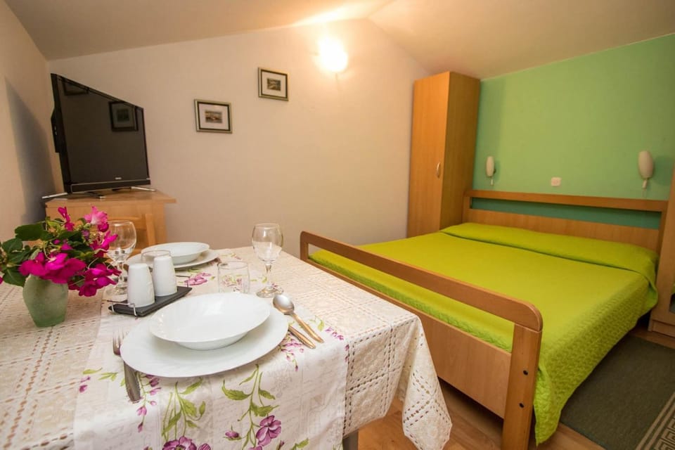 Studio apartment Vale in Old Town Apartment in Lika-Senj County