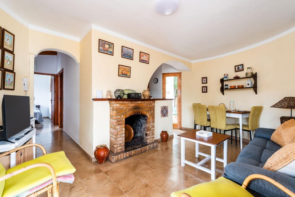 Communal lounge/ TV room, Living room
