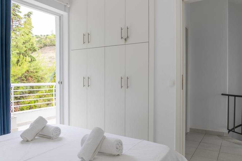 Bed, Bedroom, wardrobe