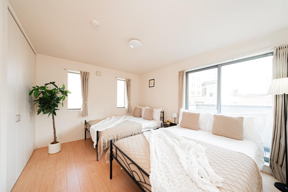 2 Min to Oshiage Station & Skytree Apartment in Japan