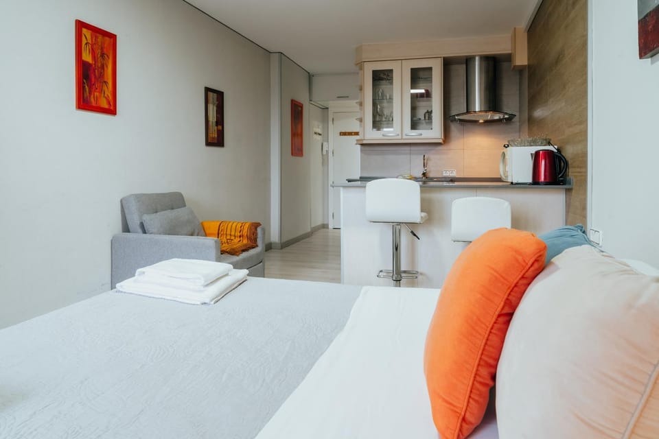 Bed, Photo of the whole room