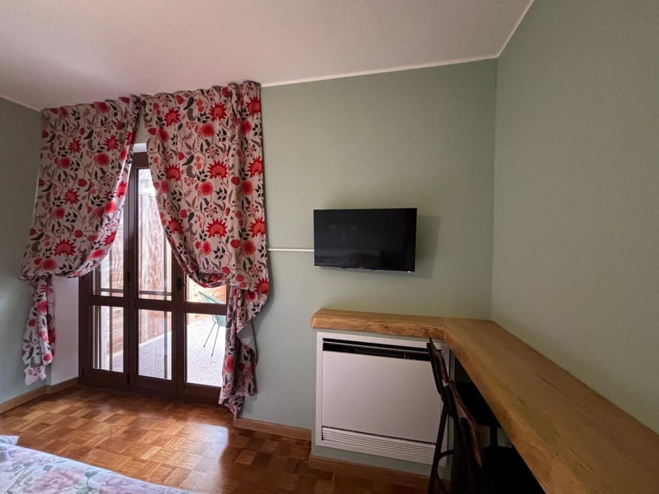 Communal lounge/ TV room, TV and multimedia, Evening entertainment, Bedroom