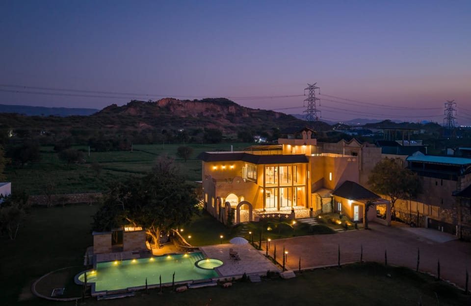 ELIVAAS Signature TUSCAN Villa Pet-Friendly with Pvt Pool and Lawn Villa in Rajasthan