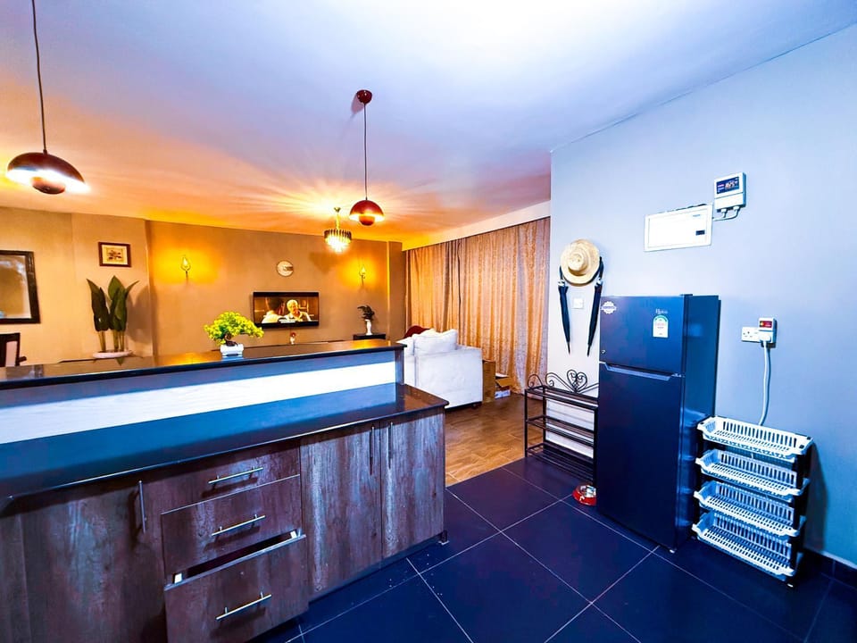 Kitchen or kitchenette, oven