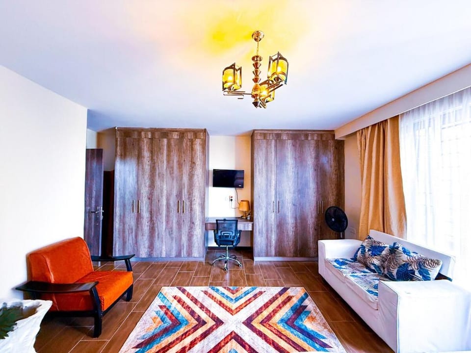 Communal lounge/ TV room, TV and multimedia, Living room, Photo of the whole room, Seating area, Evening entertainment, Bedroom