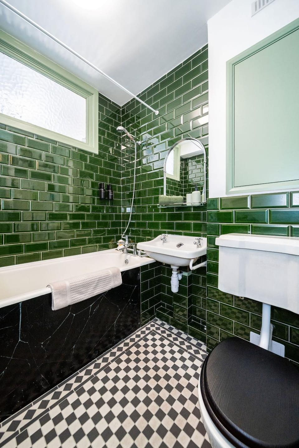 Peaceful 1 Bed Apartment In Queensway Steps From Hyde Park Apartment in City of Westminster