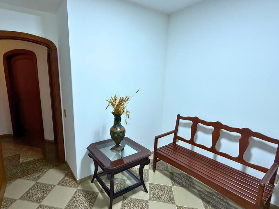 Quarto 02 - 3 Pessoas - Conforto e Localização Bed and Breakfast in State of Goiás