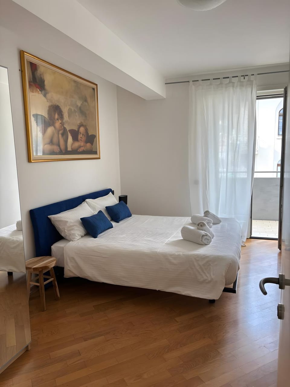 Living room, Bedroom
