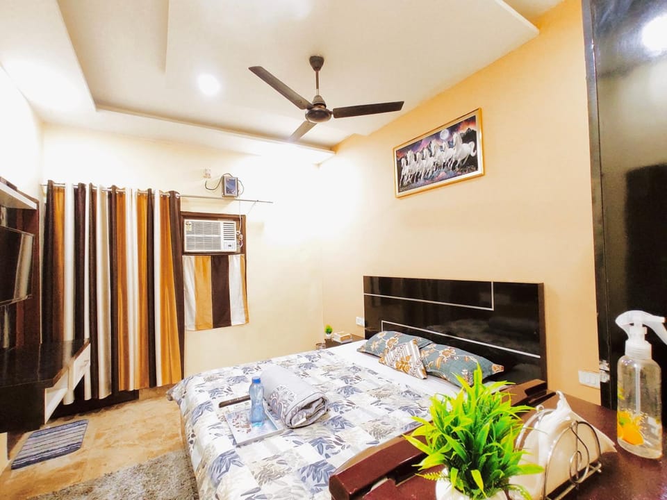 HOTEL CROWN ESTATE - Feel Comfort Hotel in Punjab, India