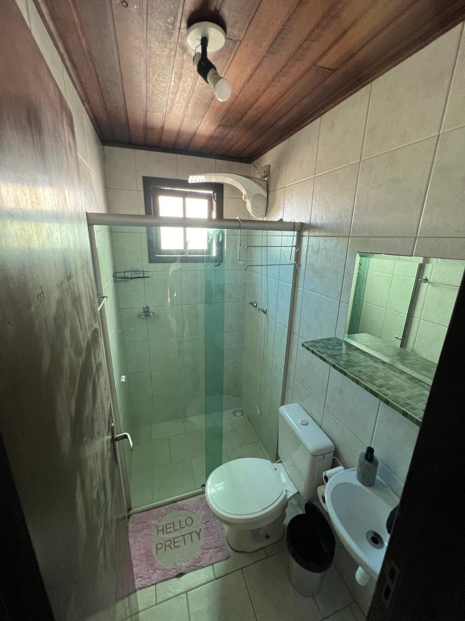 Apartamento 200 metros da Praia Martim de Sá Apartment in Caraguatatuba