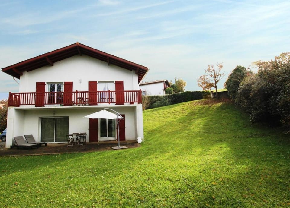 Maison Eztiena - Cozy Apartment and garden Apartment in French Basque Country