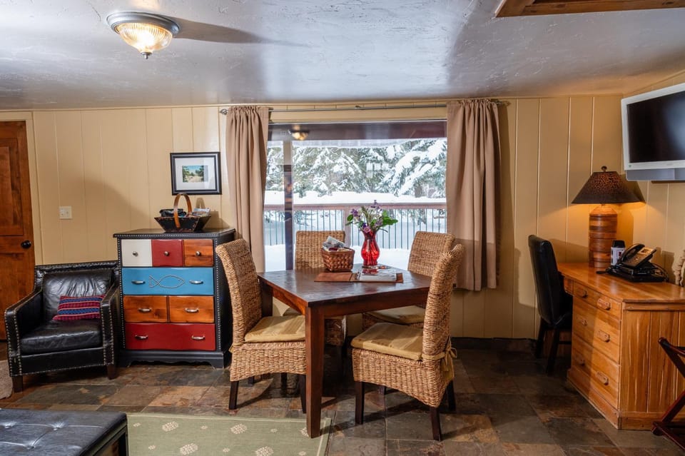 Aspen Cabin at O-Bar-O Cabin in La Plata County
