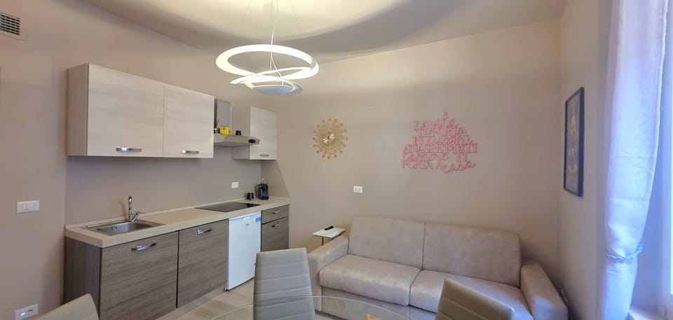 Kitchen or kitchenette, Living room, Seating area