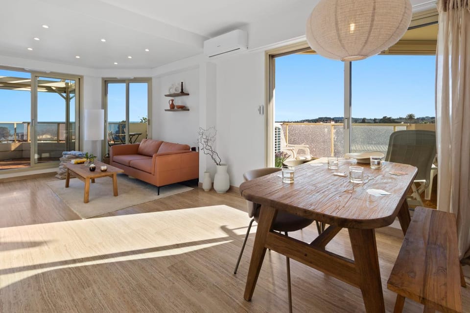 The Rooftop - Jacuzzi - Sea - 180 Terrace - Parking Apartment in Antibes