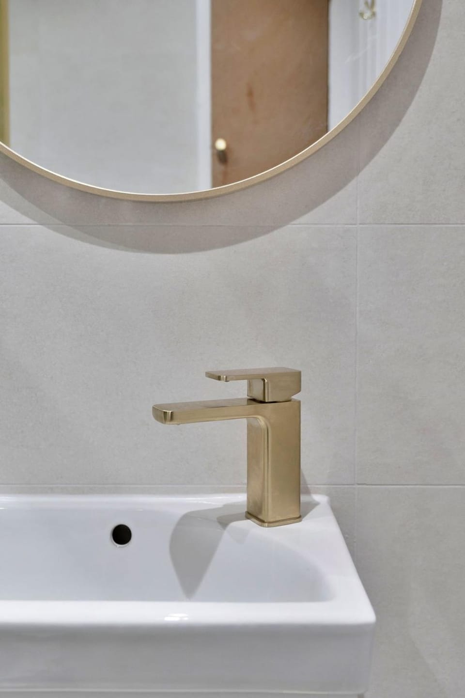 Newly Refurbished | Central | 3 Guests Apartment in Edinburgh