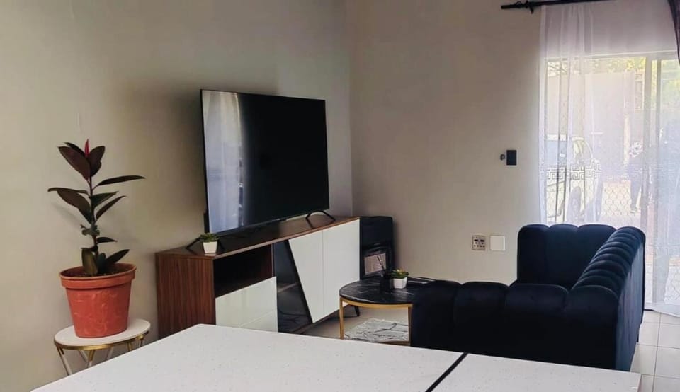 Blissful Retreat Apartment in Sandton