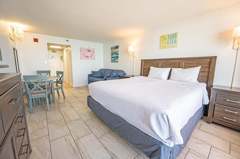 Oceanfront Beach Dream at Sandcastle South Pools Apartment in Myrtle Beach