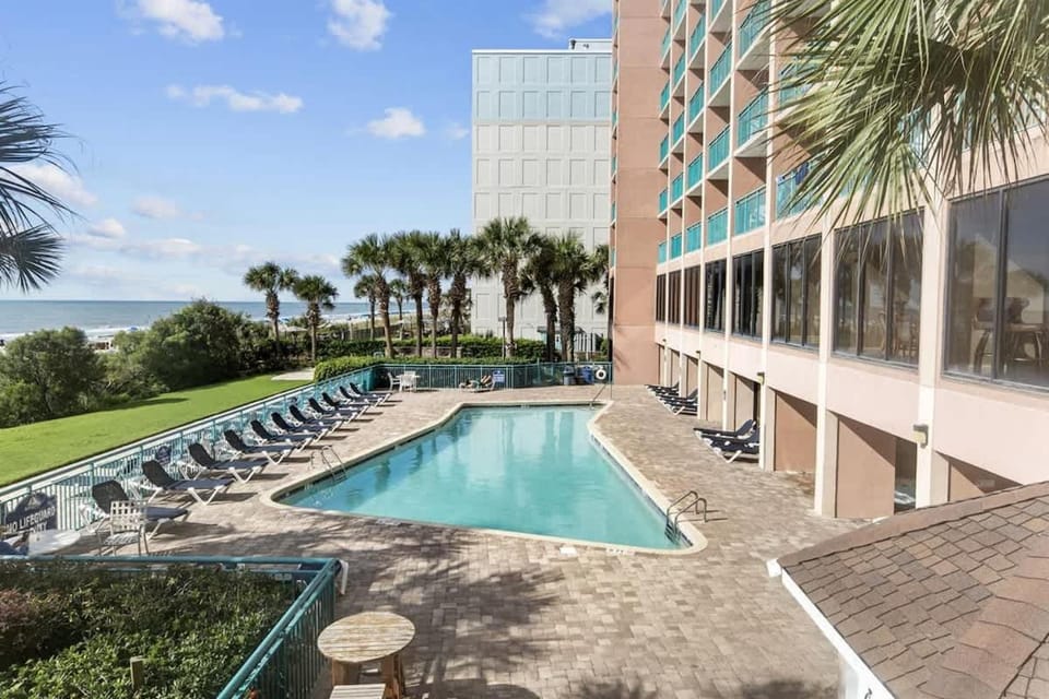 New Direct Oceanfront 8th Floor Sandcastle South House in Myrtle Beach
