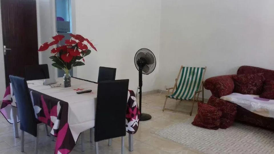 Maison accueillante à Le Moule avec terrasse et jardin House in Grande-Terre, Guadeloupe