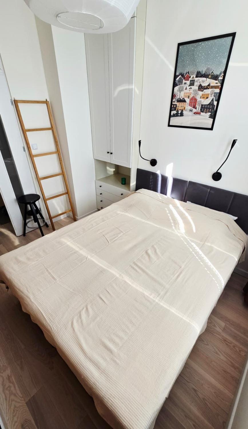 Bed, Photo of the whole room, Bedroom