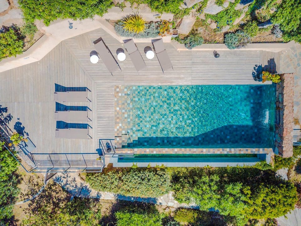 Day, Neighbourhood, Bird's eye view, Pool view, Swimming pool, Parking, sunbed
