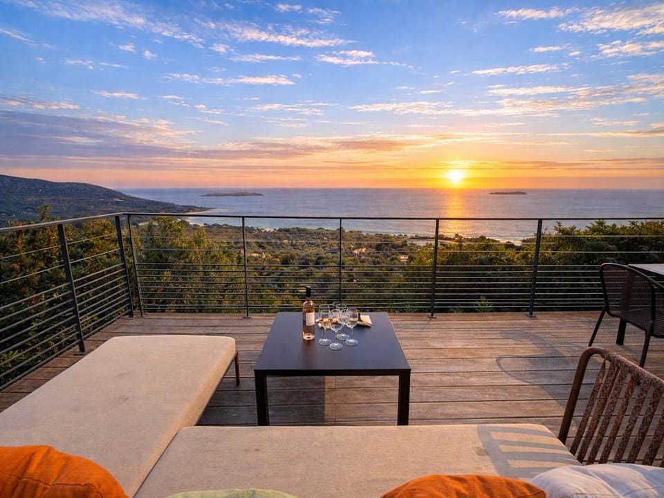 Patio, Day, Natural landscape, View (from property/room), Balcony/Terrace, Dining area, Mountain view, Sea view, Sunrise, Sunset