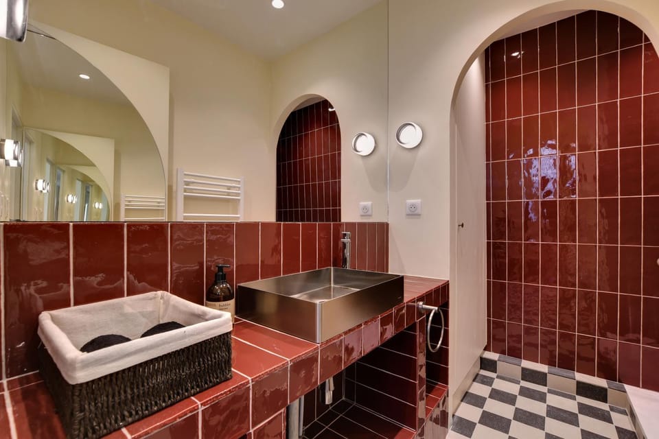 Marais Archives -Architect Flat 2BR 2SDB with AC Apartment in Paris