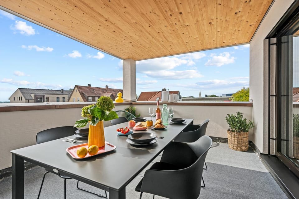 Balcony/Terrace, Dining area