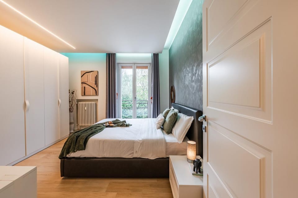 Bed, Bedroom, wardrobe