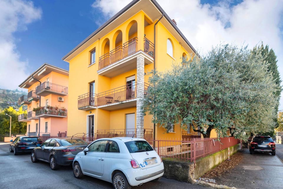 Casa Laura, Torri del Benaco Apartment in Torri del Benaco