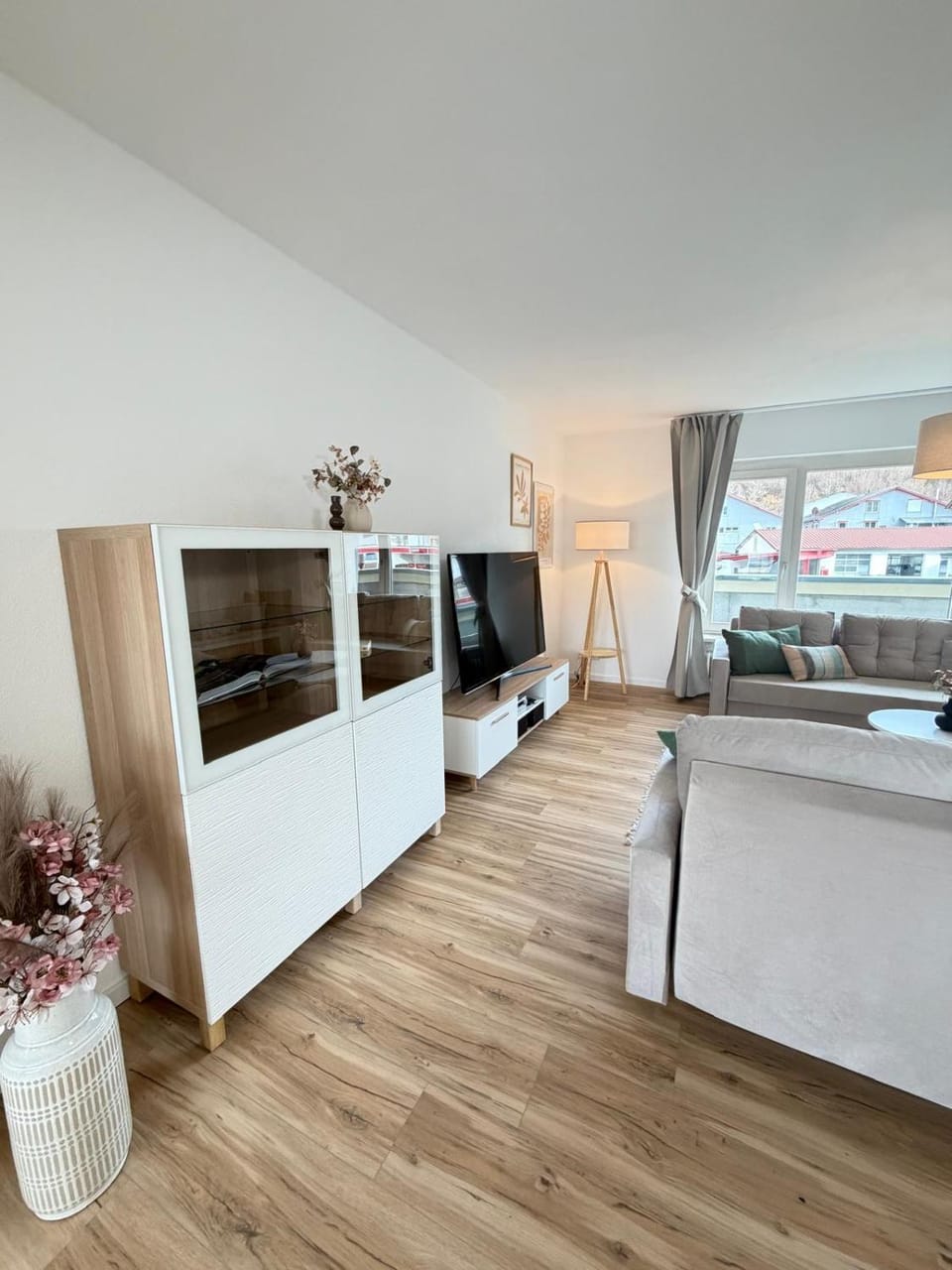 Communal lounge/ TV room, TV and multimedia, Evening entertainment