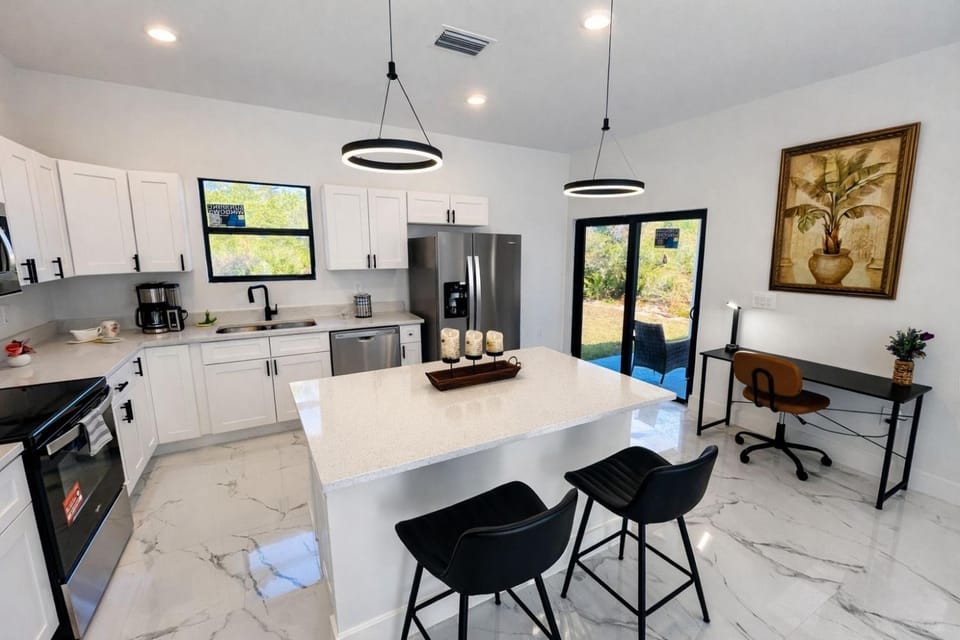 Casa Encanto, your home away from home House in Lehigh Acres