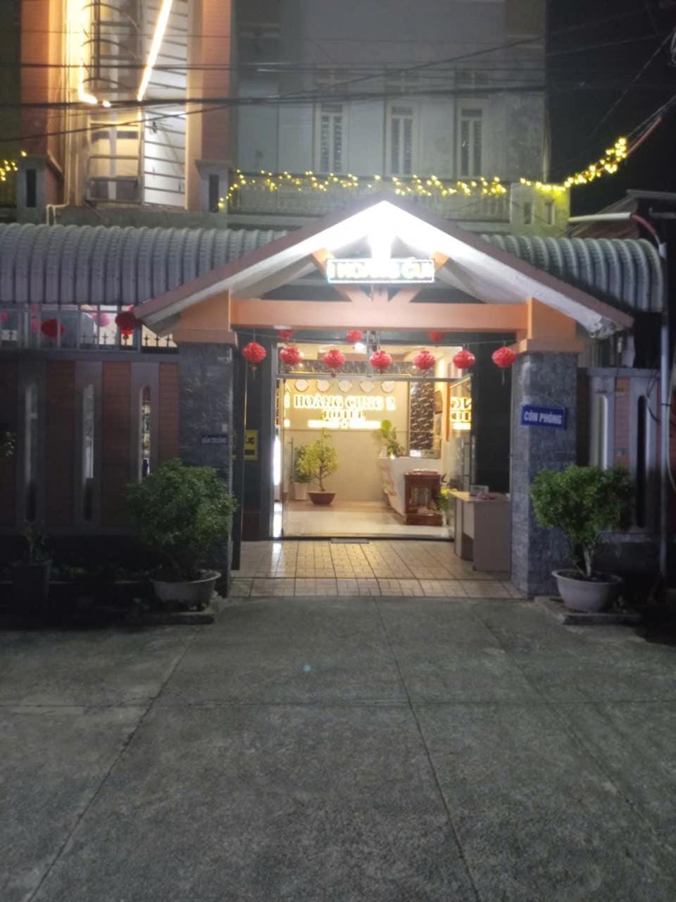 Khách sạn Hoàng Cung 2 Hotel in Ho Chi Minh City