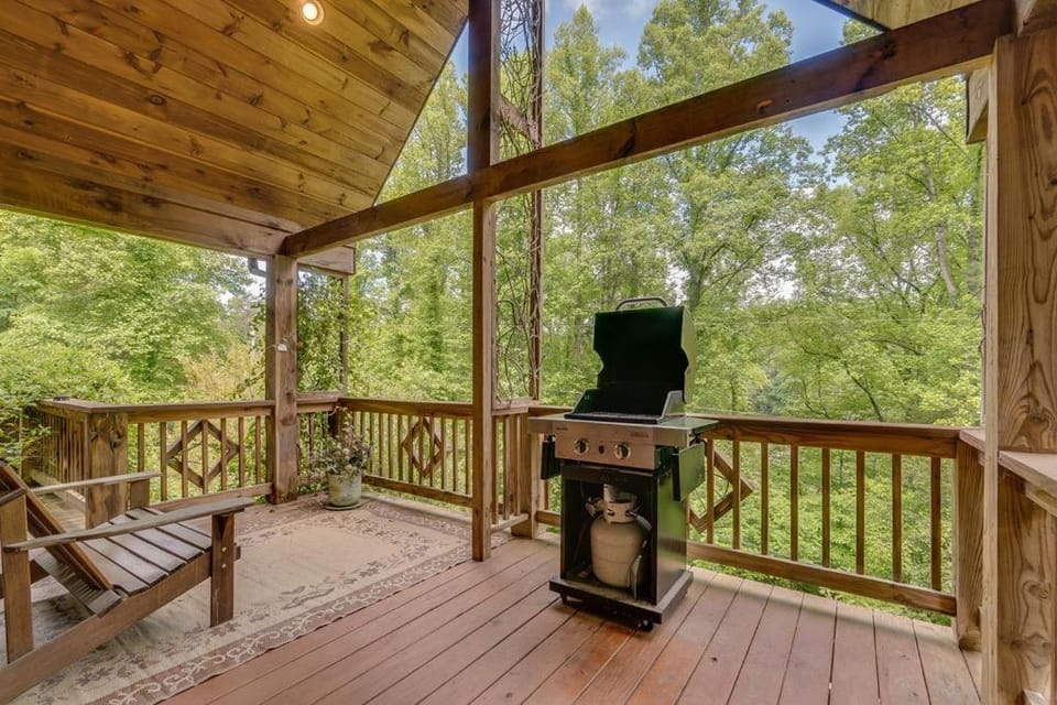 Smoky Elk House in Swain County