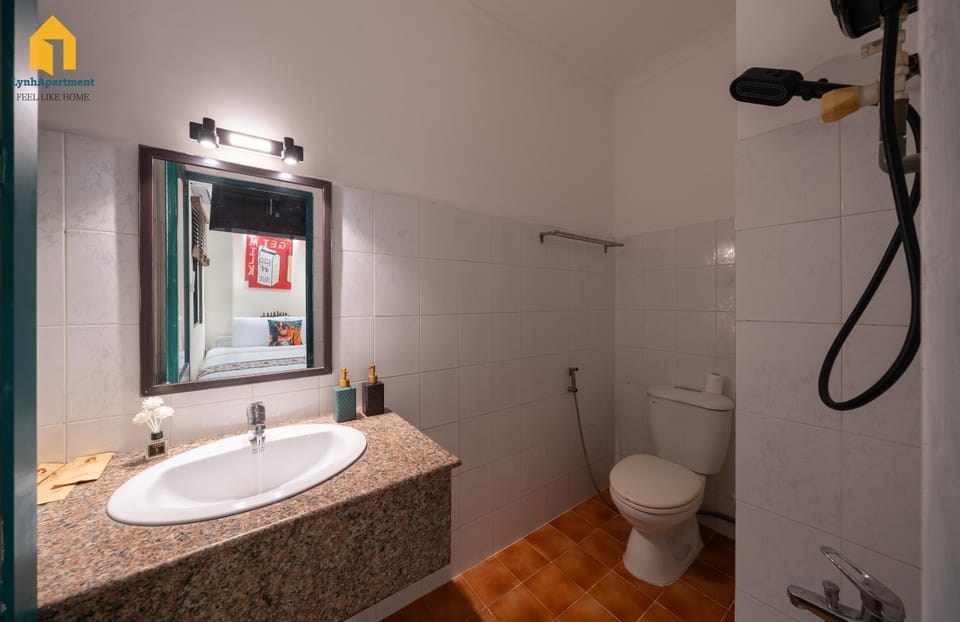 Shower, Toilet, Bathroom, bidet