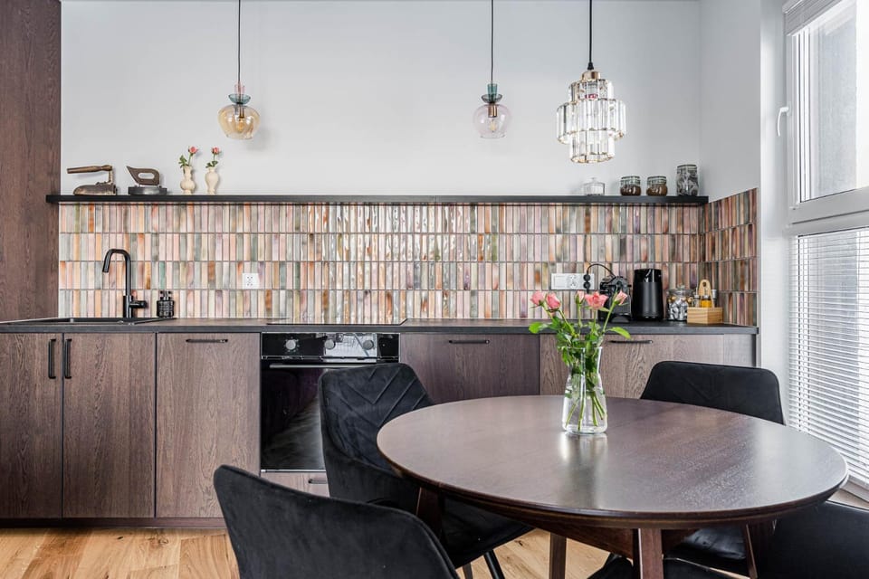 Coffee/tea facilities, Kitchen or kitchenette, Dining area