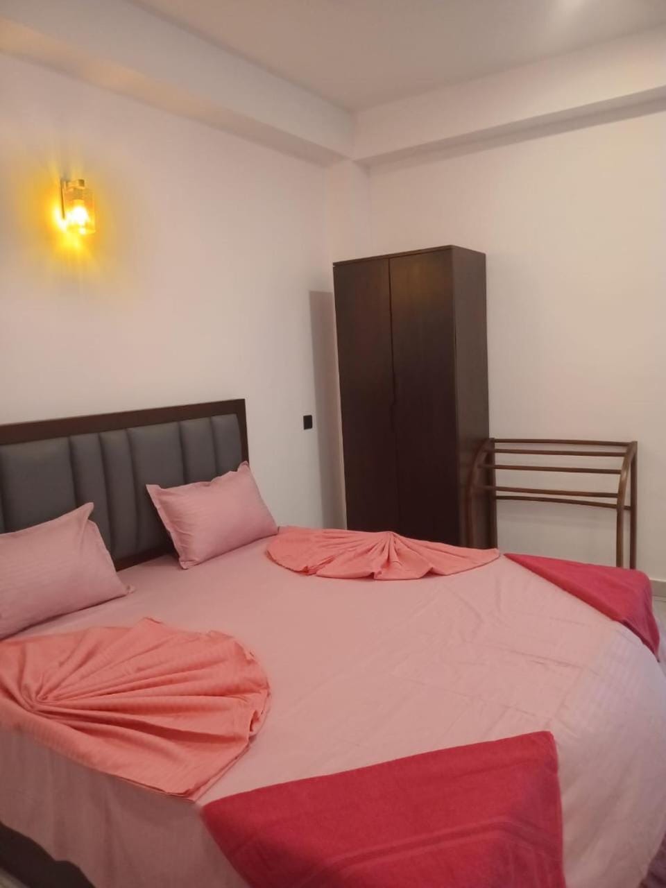 Hansa Surf Hotel Hotel in Hikkaduwa