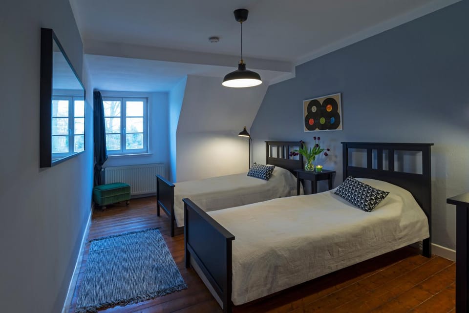 Property building, Living room, Bedroom