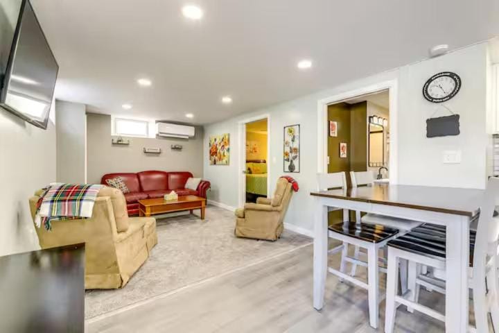 Close to Colleges: Worcester Apt w/ Lake Access! Apartment in Worcester