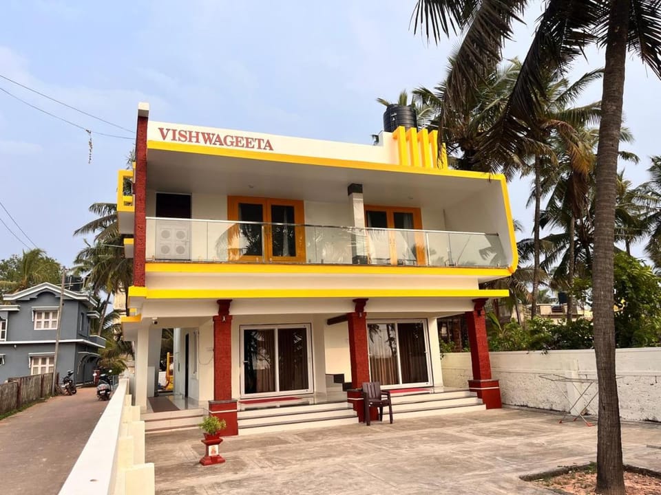 Vishwageeta 1st floor Bed and Breakfast in Mangaluru