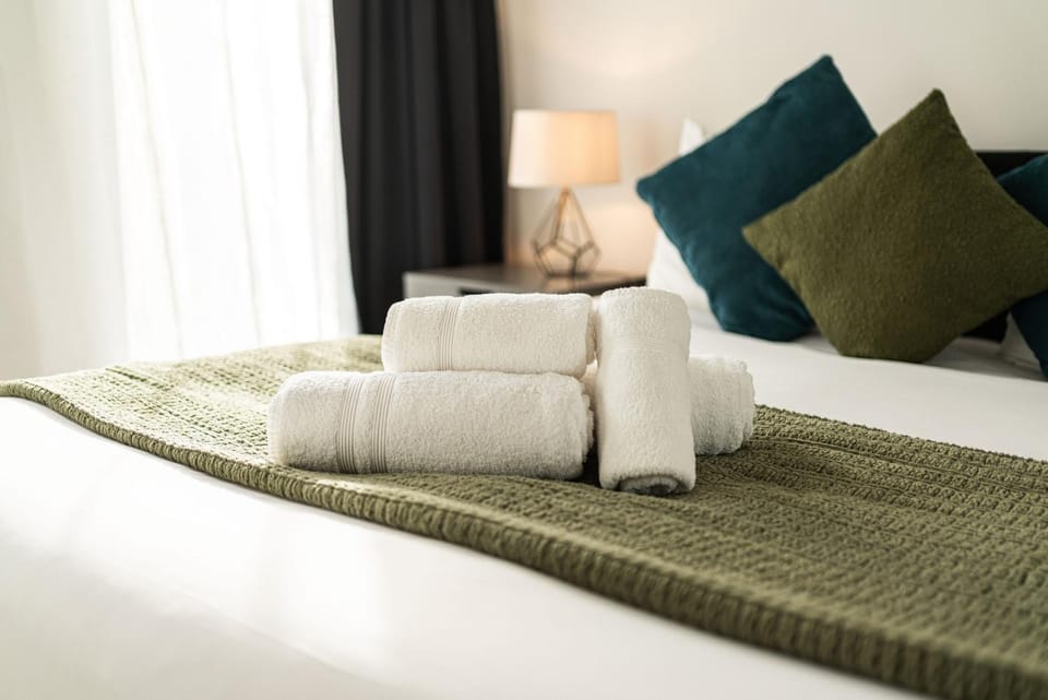 Bed, Photo of the whole room, Bedroom, towels
