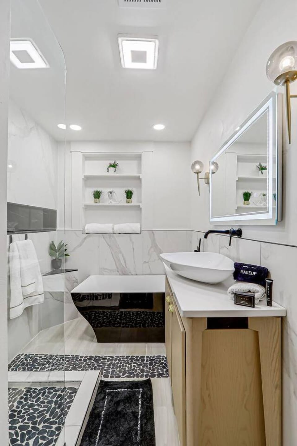 Bathroom, Bath, towels