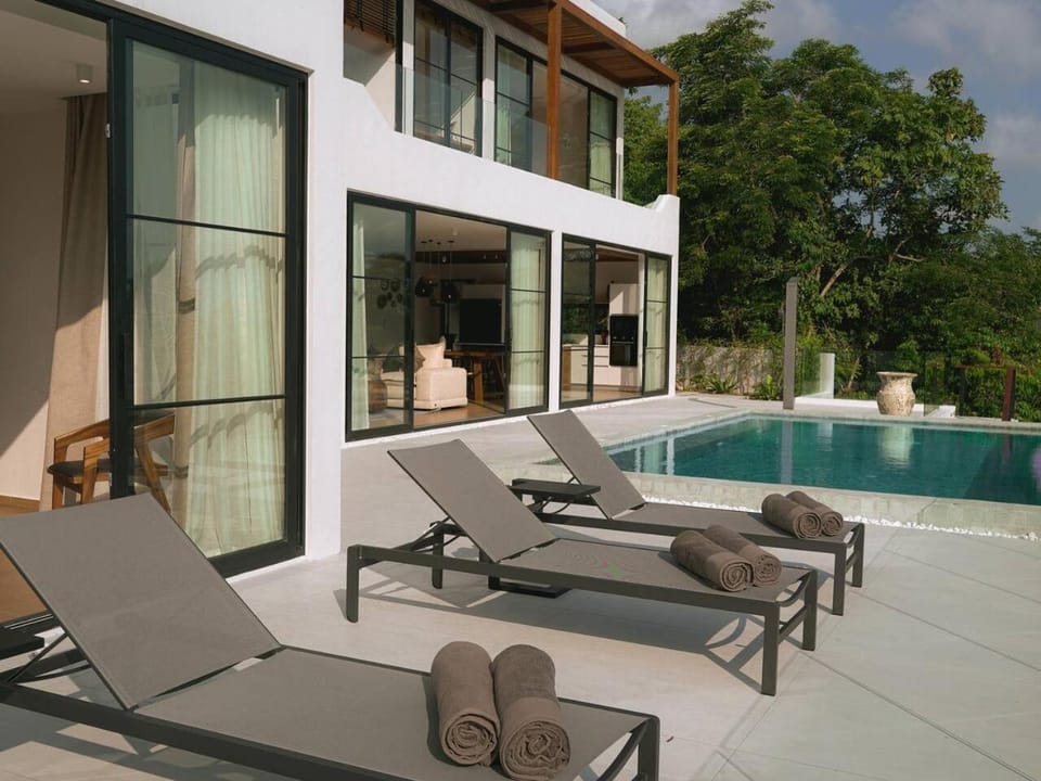 Villa Chandra - Luxury Chaweng seaview villa House in Ko Samui