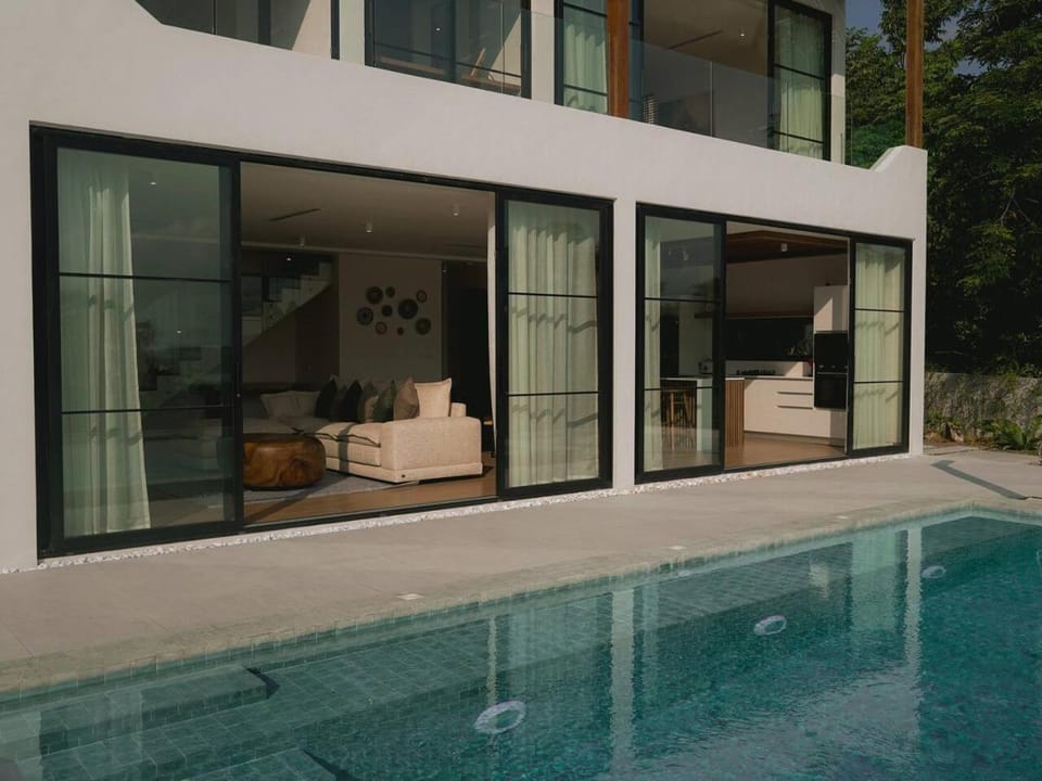 Villa Chandra - Luxury Chaweng seaview villa House in Ko Samui