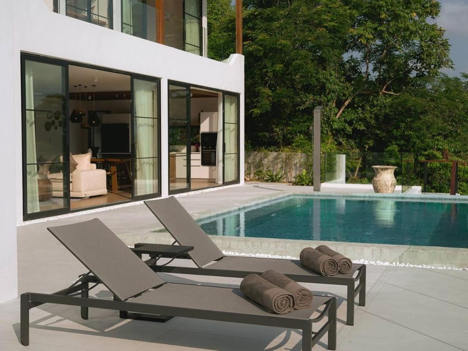 Villa Chandra - Luxury Chaweng seaview villa House in Ko Samui