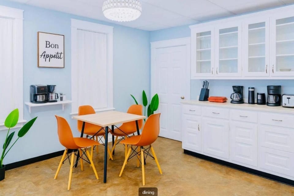 Modern Buffalo Stay Near Falls Apartment in Buffalo