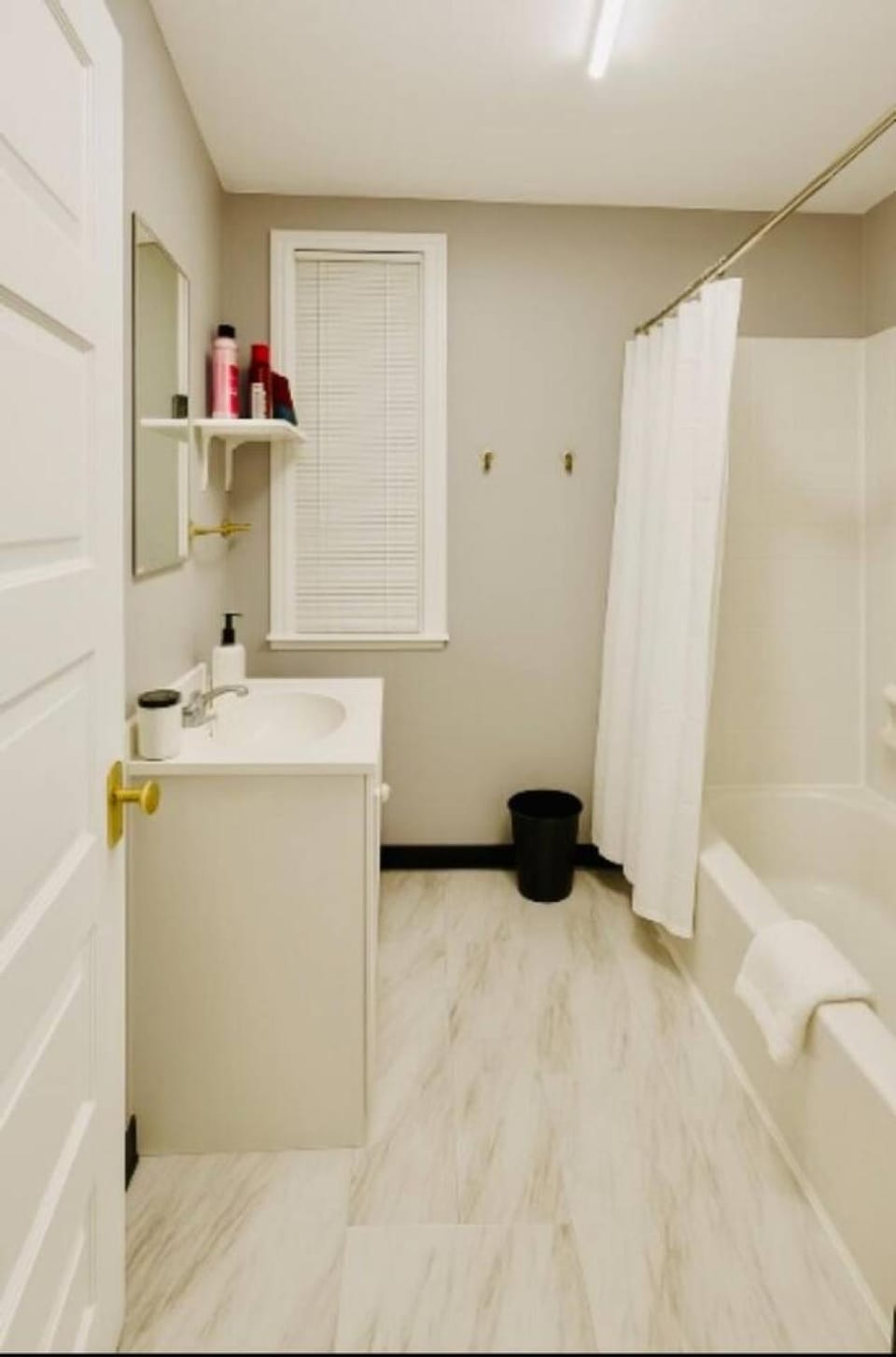 Modern Buffalo Stay Near Falls Apartment in Buffalo