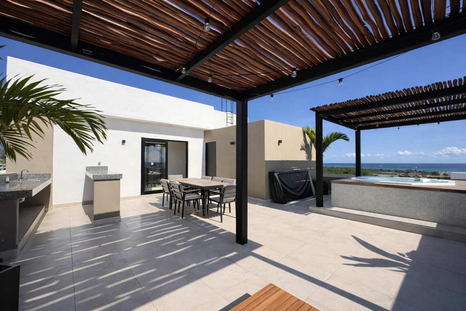 Live Playa rooftop pool & prime location House in Playa del Carmen