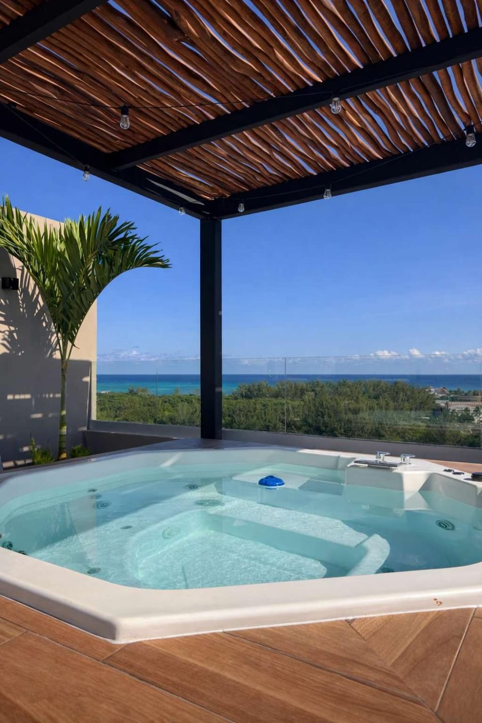 Live Playa rooftop pool & prime location House in Playa del Carmen