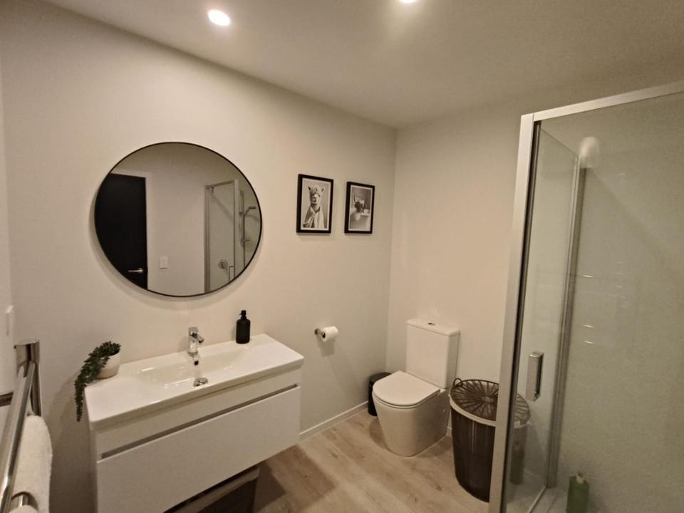 Perfectly located for a flat walk to town Apartment in Queenstown